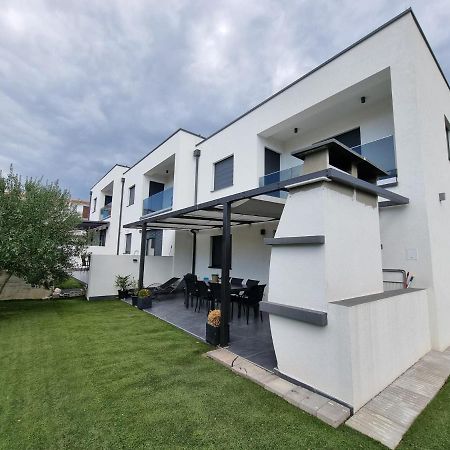 Holiday House Gavran Vodice Exteriör bild