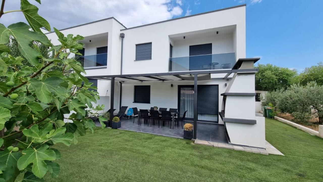 Holiday House Gavran Vodice Exteriör bild
